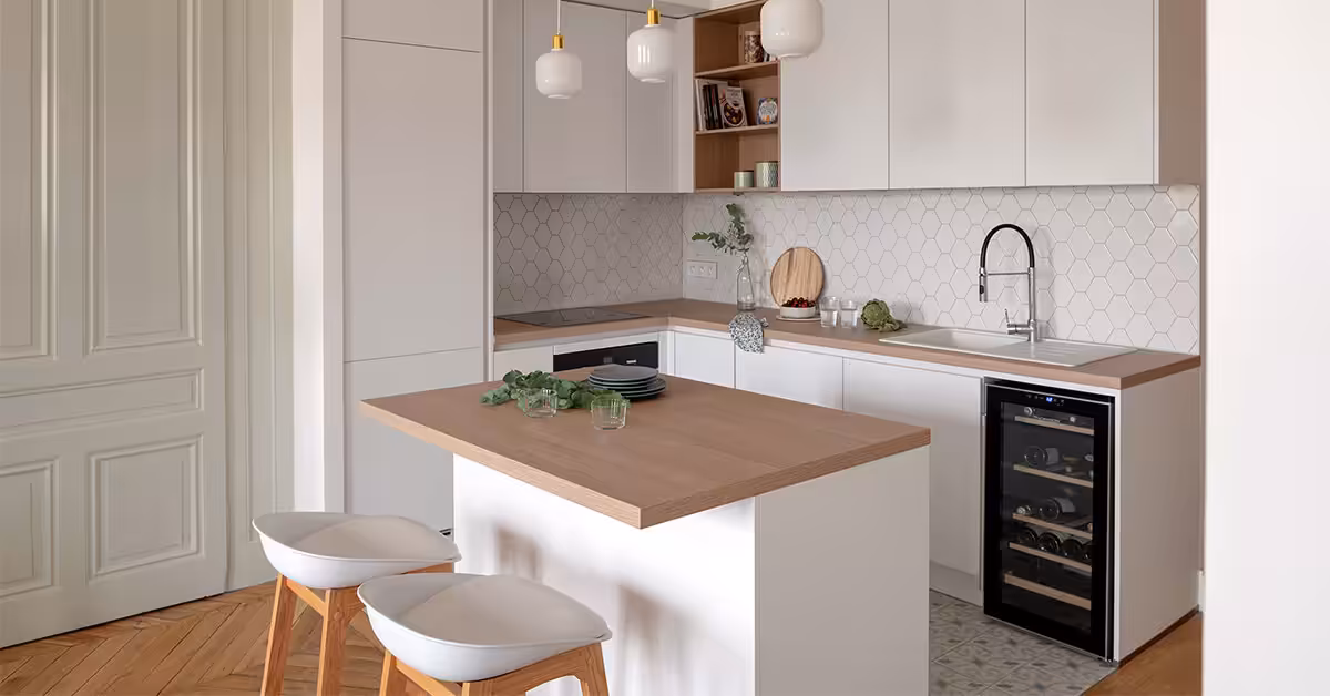 Table pour petite cuisine : comment choisir le modèle idéal ?
